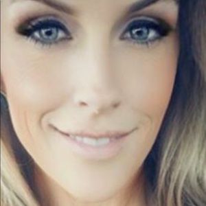 Meet your Posher, Zoe